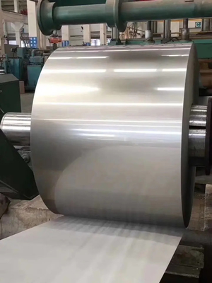 Warmverkauf 02 304 316 316L 310S 309S 321 410 420 430 201 2b Kaltgewalzte Spulen aus Edelstahl